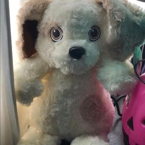 A bear for kids to put glasses in and won’t break